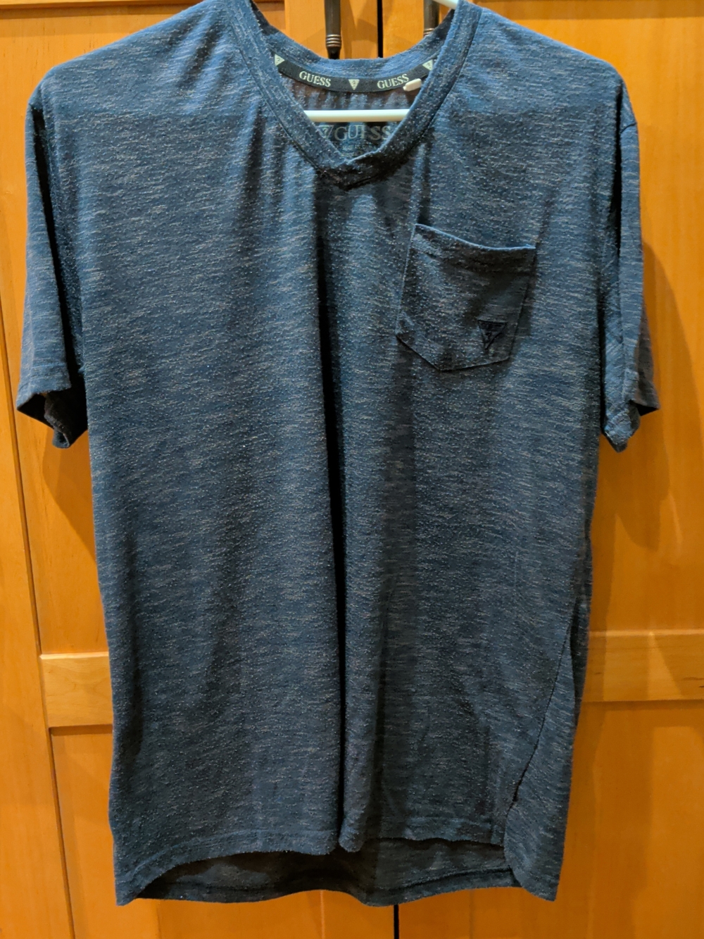 GUESS Men's Heathered Navy V-Neck Pocket Tee